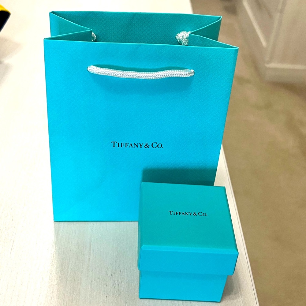 Tiffany ring double box and bag